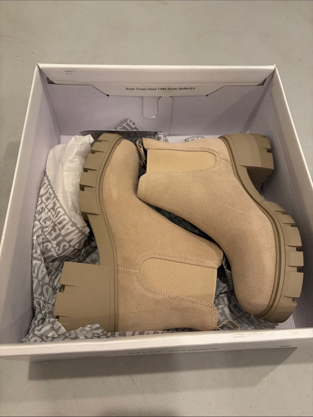 Steve Madden Beige Chunky Chelsea Ankle Boots